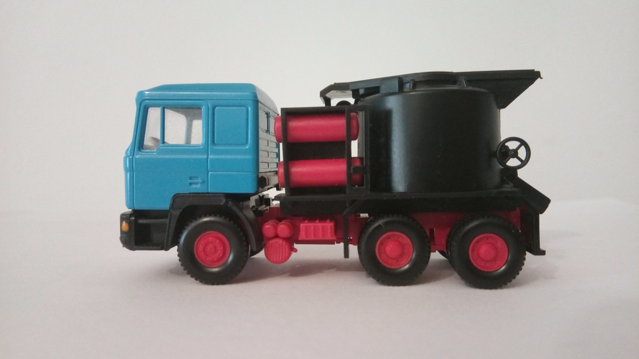 Mach (8988)