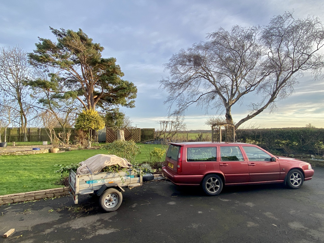 877E0DE5-F532-40F9-8276-578B5A2F89BF