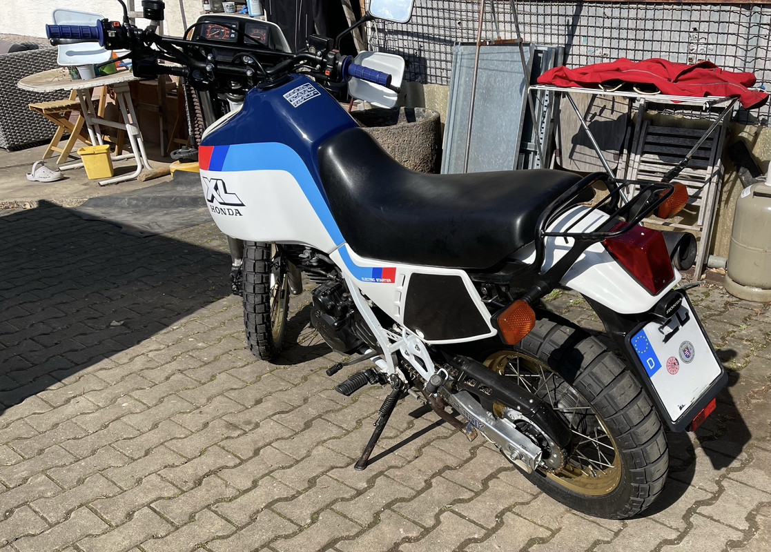 9FE428F3-A056-487D-A6E6-5FF5E0E18F89_1_201_a