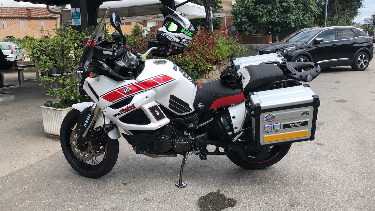 E03E92A2-477F-42EE-91D9-3836204370BD