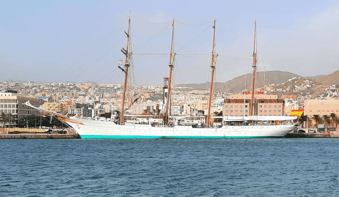 Juan-Sebastian-de-Elcano-en-el-puerto-de-Tenerife-1080x628