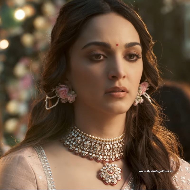 10-Kiara-Advani-Hot-in-Satyaprem-Ki-Katha-2023-with-Kartik-Aryan-My-Vantage-Point