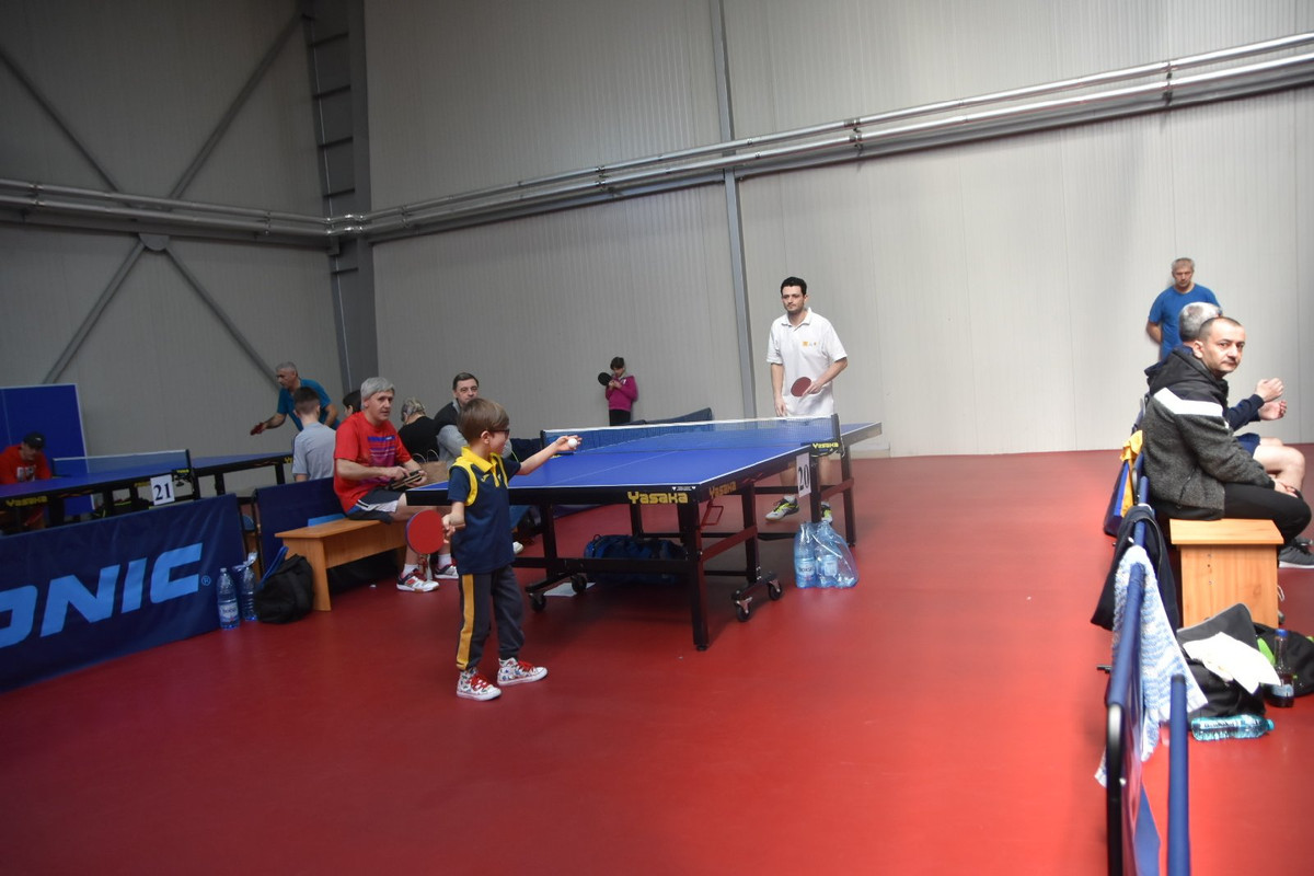 F3BB2B94-9A8B-4169-98AE-7502452655C1