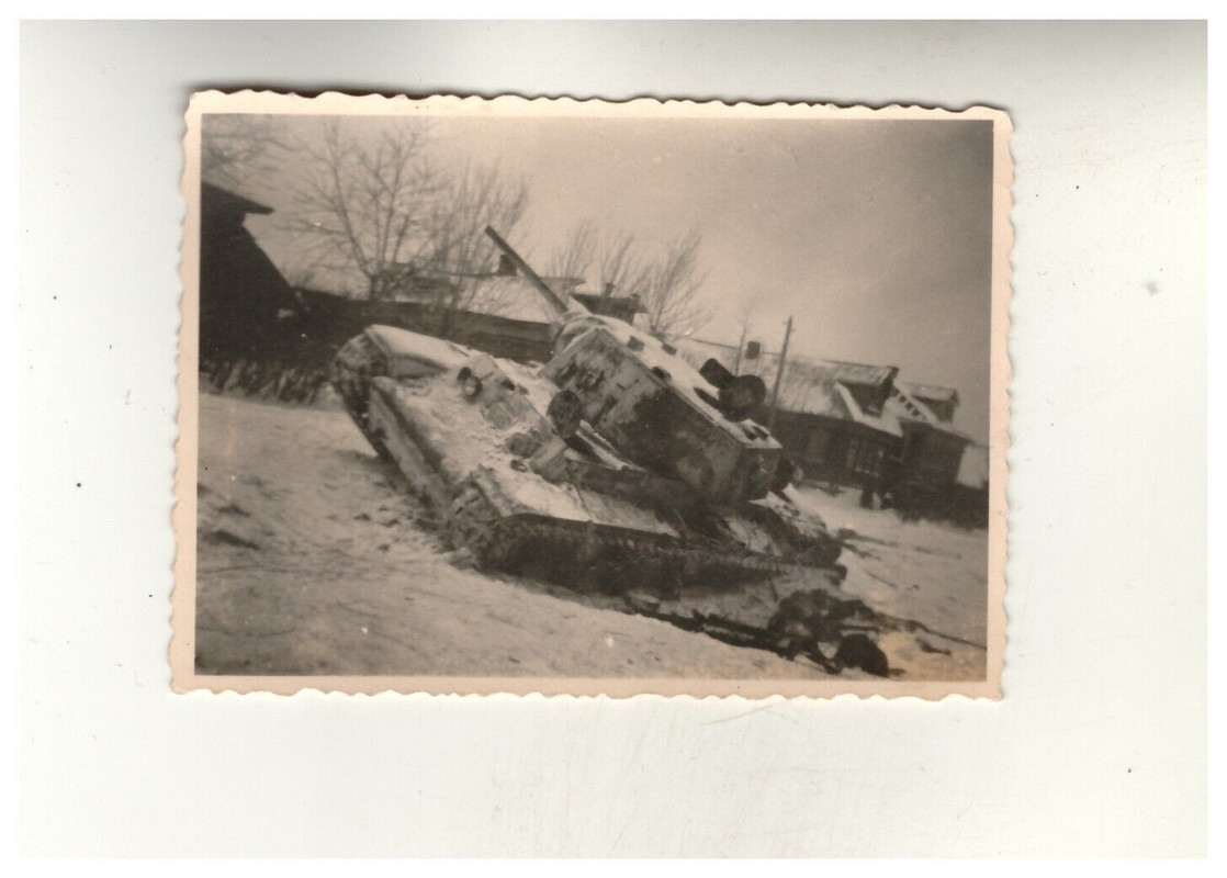 Foto 2.WK 50t Panzer im Winter 1941 Rußland durchgebrochen
