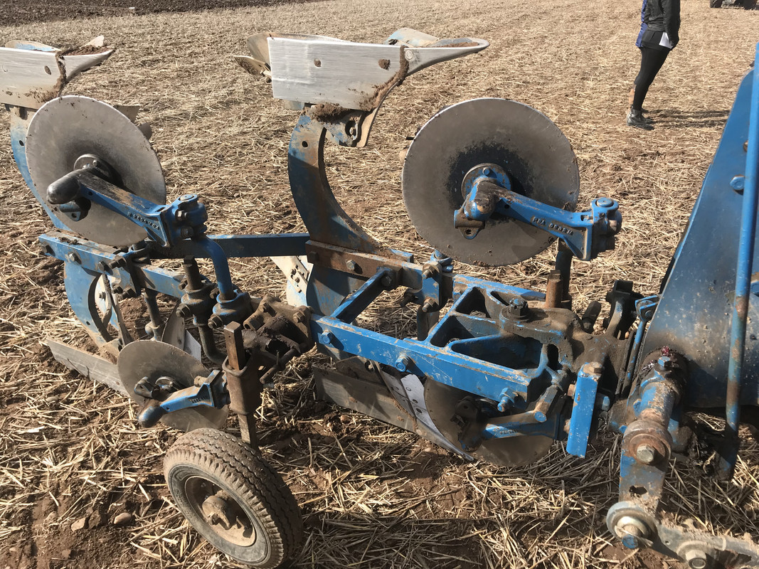 A82E0F50-7C98-4EBE-A2B0-EFC938C0AE4F