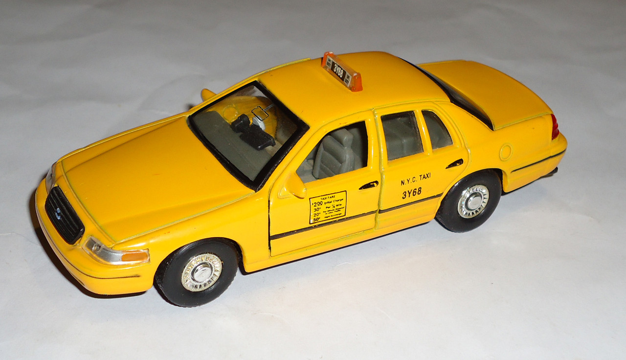 Ford-Crown Victoria Taxi (1999)