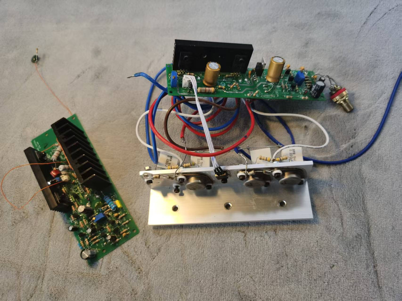 STB25 V1 et 2