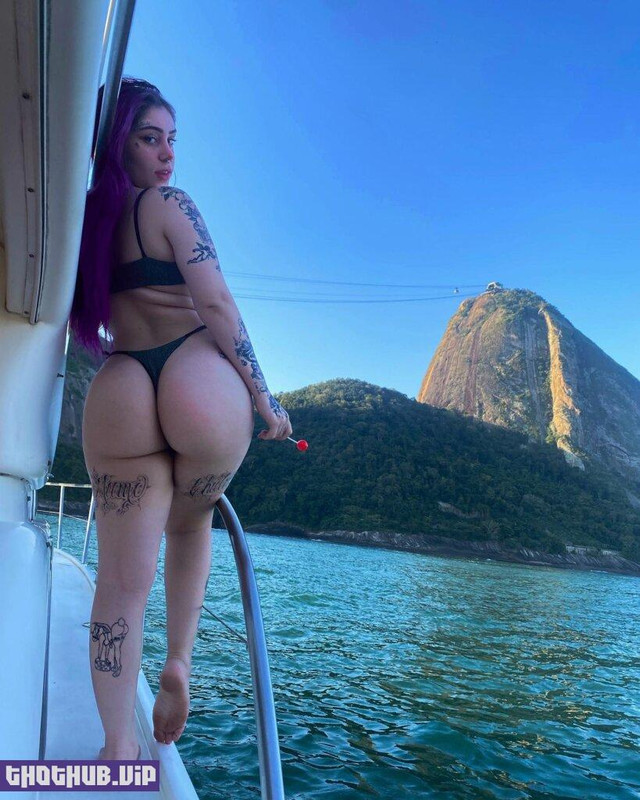 1681442539-72-Anaju-Mendes-purple-is-the-warmest-color