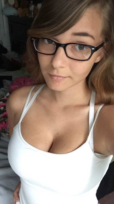 [Image: Megan-24.jpg]