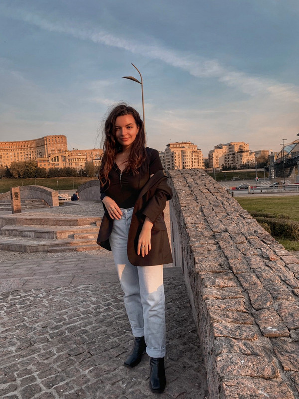 360A2C87-F1EF-4602-A89B-A02F7C4C4598