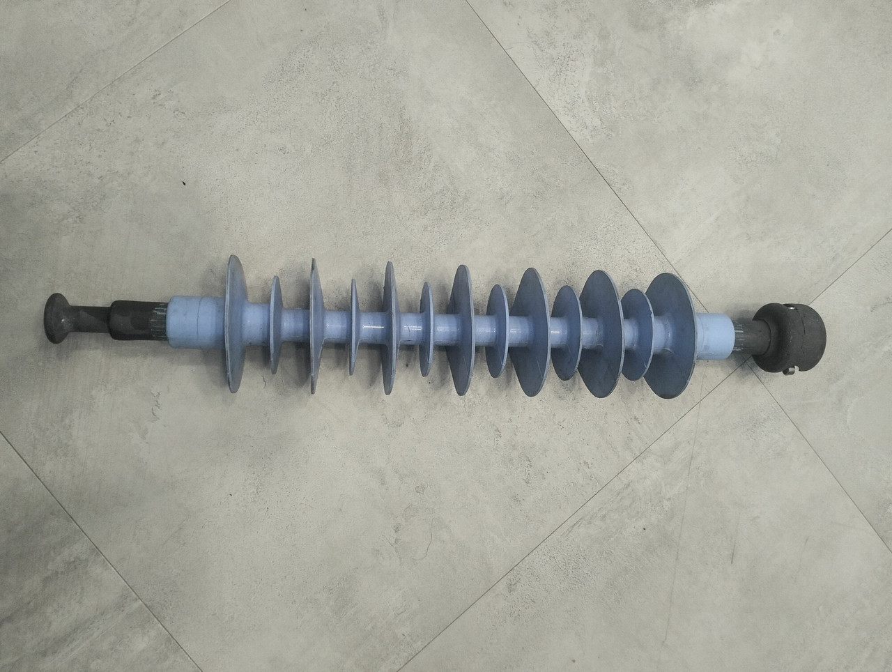 Изолятор высоковольтный