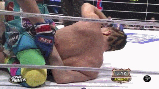 shinya-aoki-vs-mizuto-hirota-K-1-Field-27s-Dynamite-09-1.gif