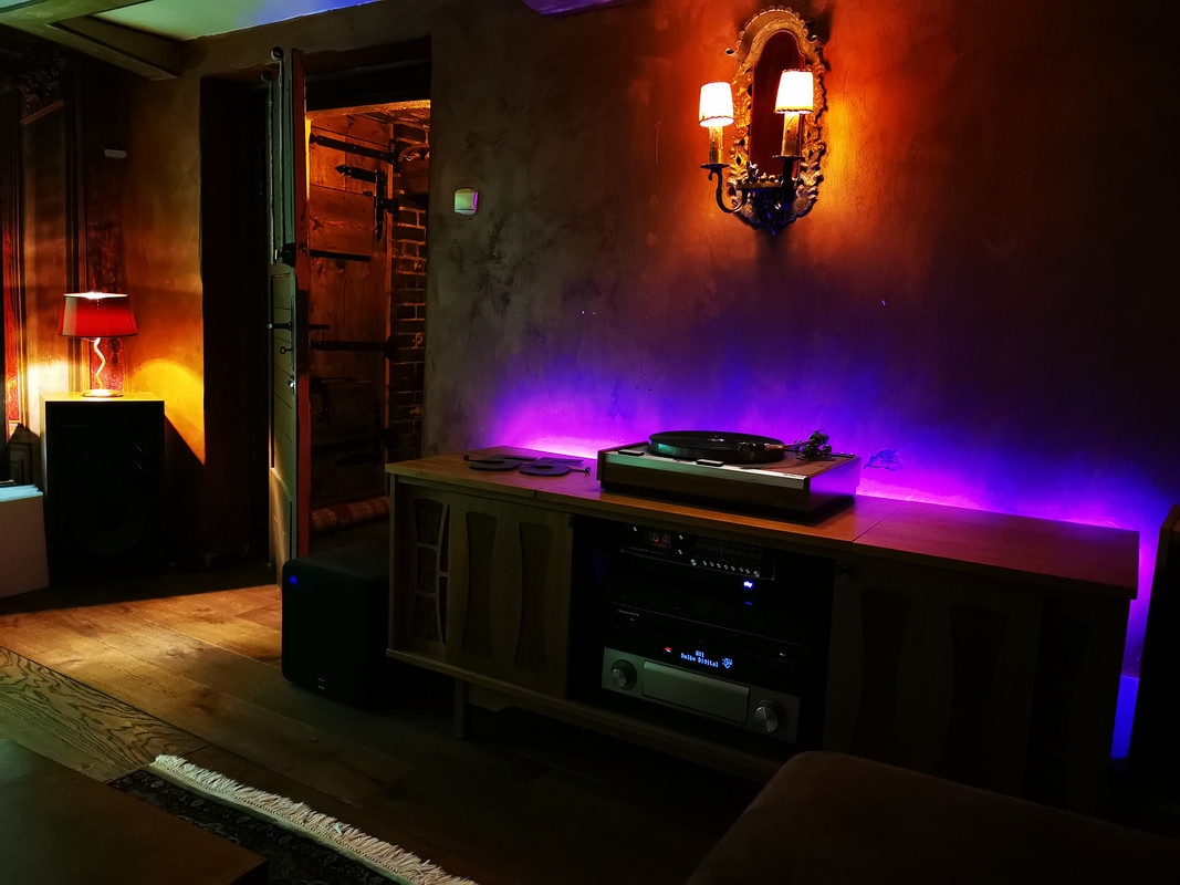 1F0BC344-9B09-4F24-95A7-436C1C919AA2