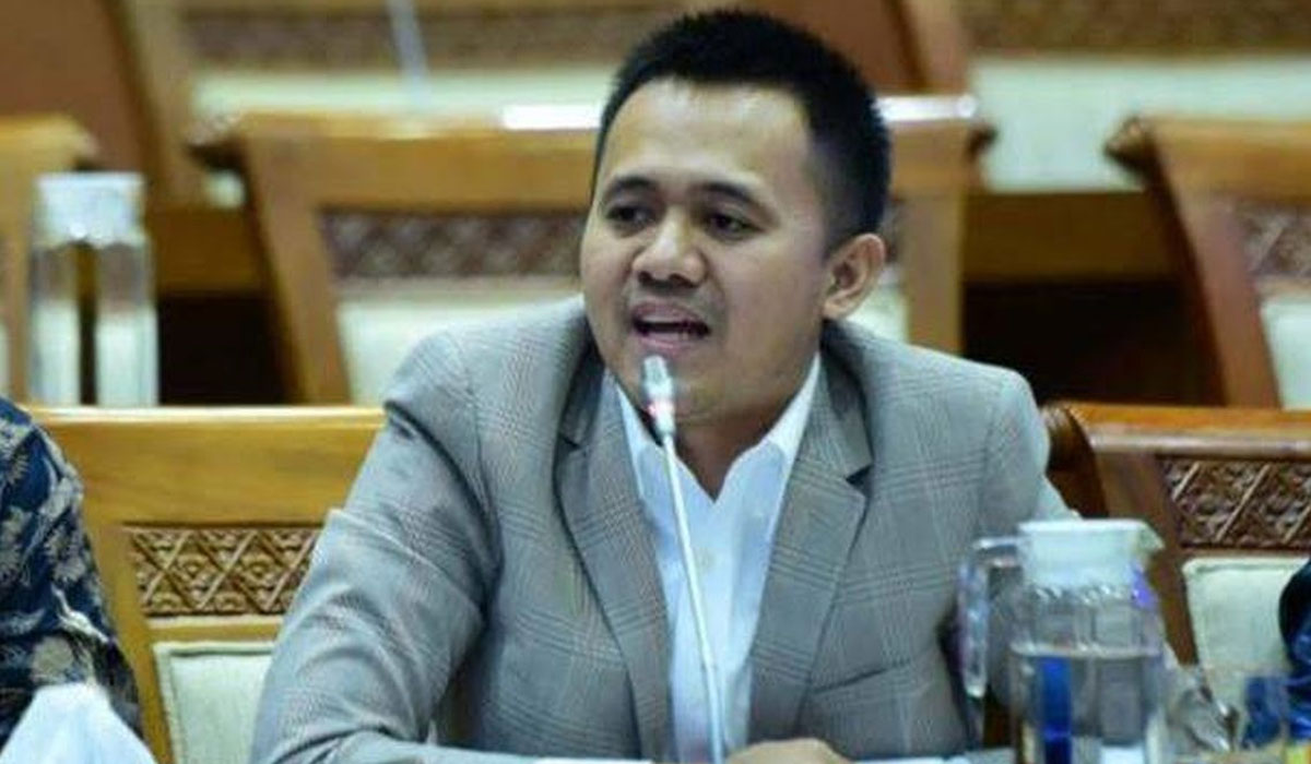 Pemerintah Bakal Pungut Pajak Amplop Kondangan, DPR Beri Respons Keras