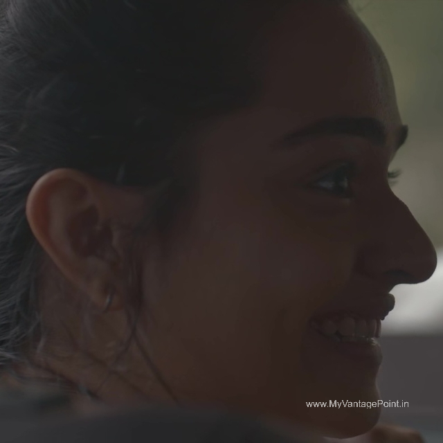 smile-of-apoorva-arora-in-family-aaj-kal-2024