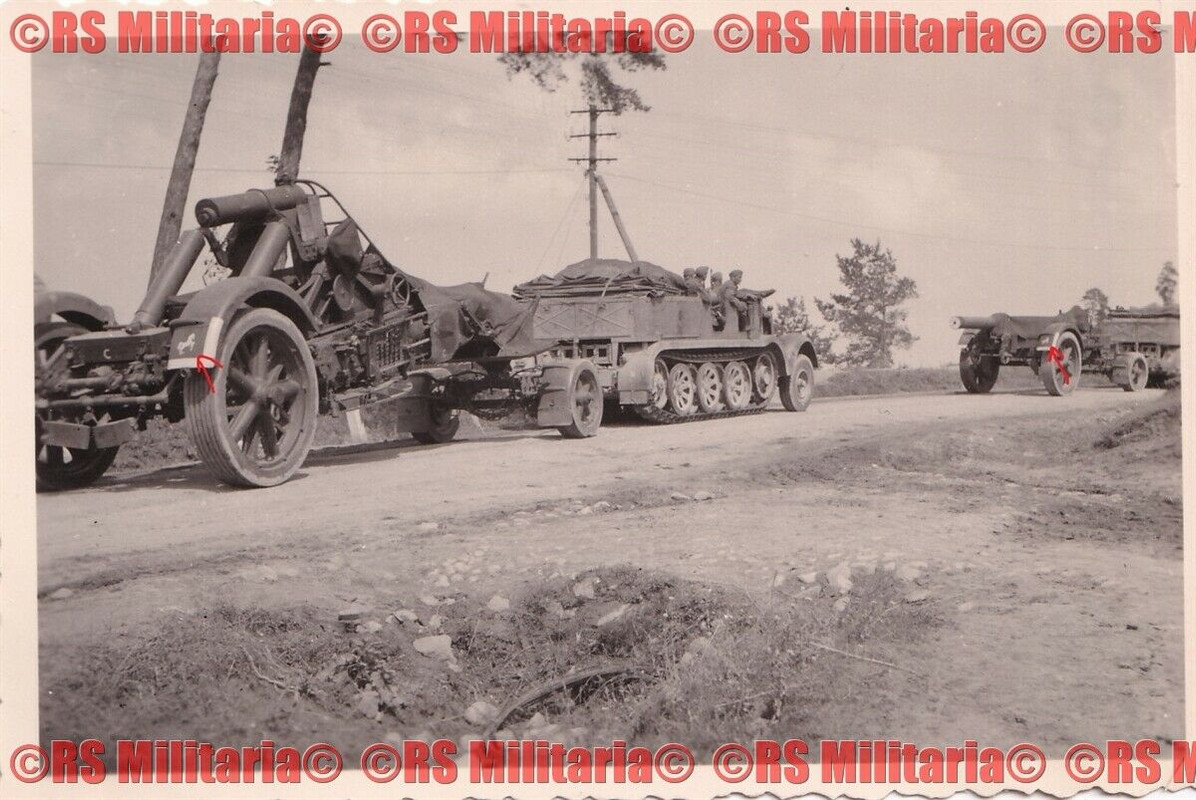 schwere 21cm Mörser 18 Kanonen mit Halbketten Fahrzeugen Frankreich 1940