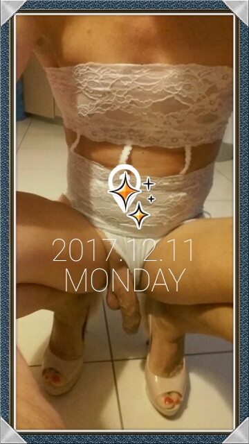 2017-12-12 11.00.27