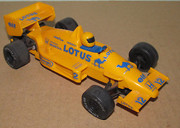 Scalextric-Camel-Lotus-Honda-F1-Slot-Car