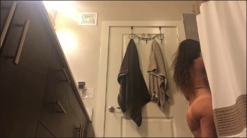 [Image: Voyeur32965142248.jpg]
