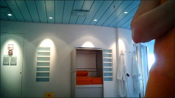 [Image: Voyeur23705101447.jpg]