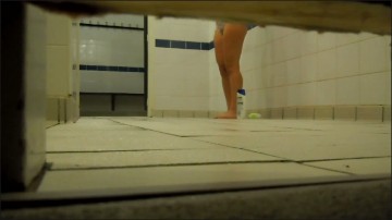 [Image: Voyeur17165084136.jpg]