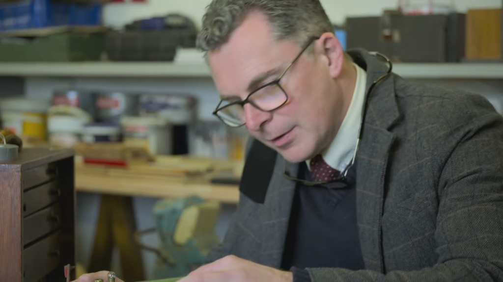 [Image: d33hlk76ckvn.png]