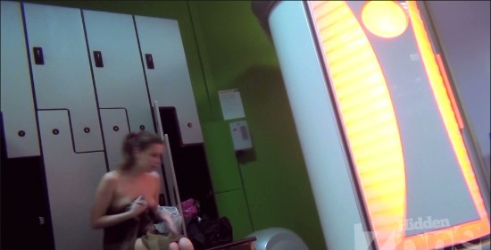 [Image: Voyeur1445141837.jpg]