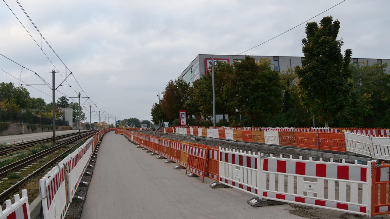 [Bild: 031026-082410-39b.jpg]