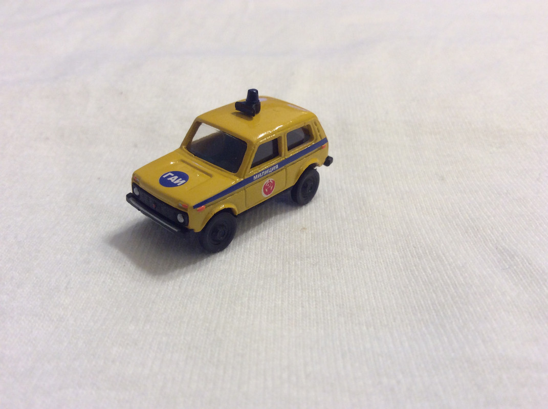 35D28BAA-C76E-4477-BE55-84AE15E7C977