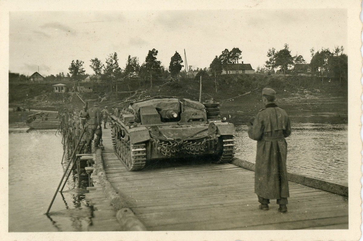 StuG Sturmgeschütz Tank Sturmartillerie Foto7