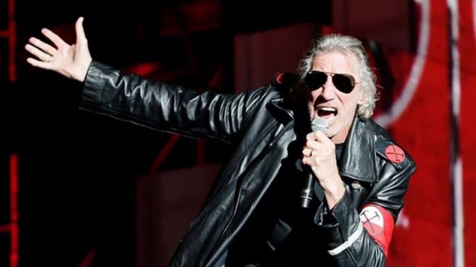 ¿A la cárcel? Tras causar polémica en Alemania, autoridades investigan a Roger Waters por este delito