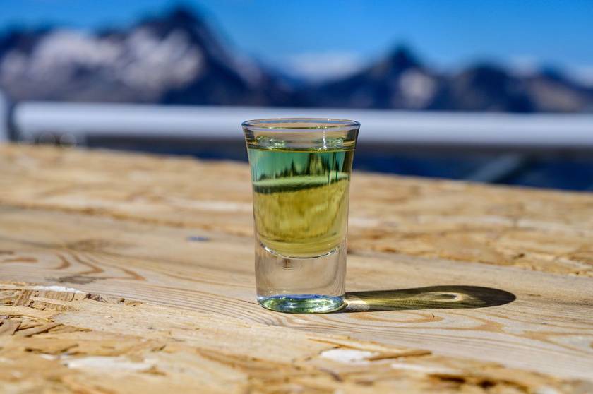How is Chartreuse used in mixed drinks