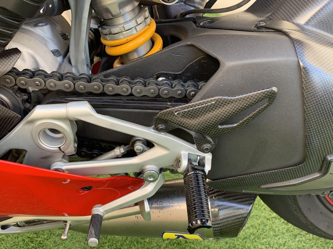 926906AF-E6FD-451A-8AA9-FD7D7EA3C1CA