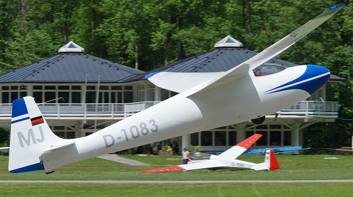 1083_private_schleicher_ka_6cr_Planespot