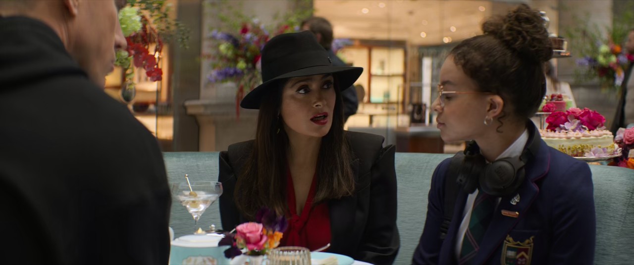 Magic-Mike-s-Last-Dance-2023-Hindi-English-WEBRip-720p-HEVC-AAC-6ch-ESub-mkv-0001