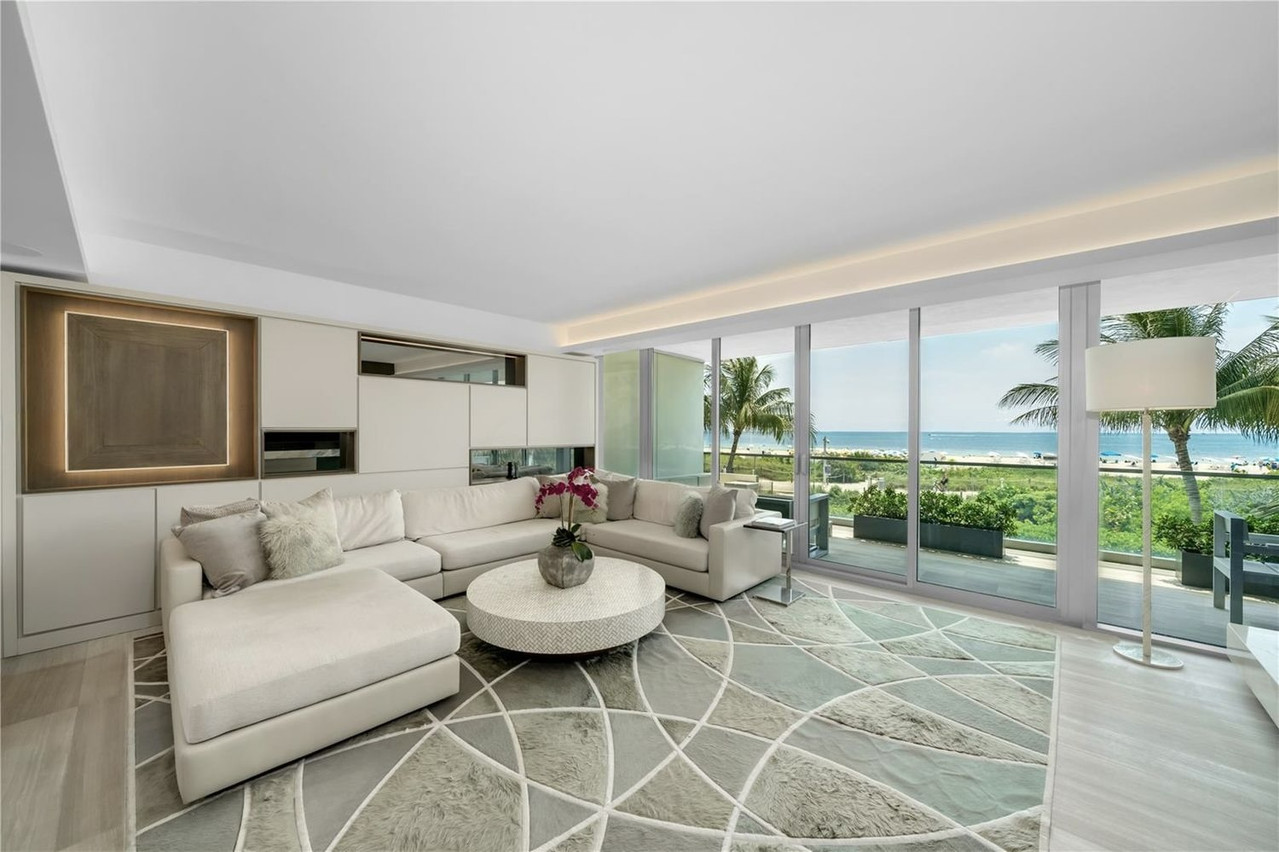 321 Ocean Drive, Unit 200, Miami Beach, FL luxury rental living room ocean view