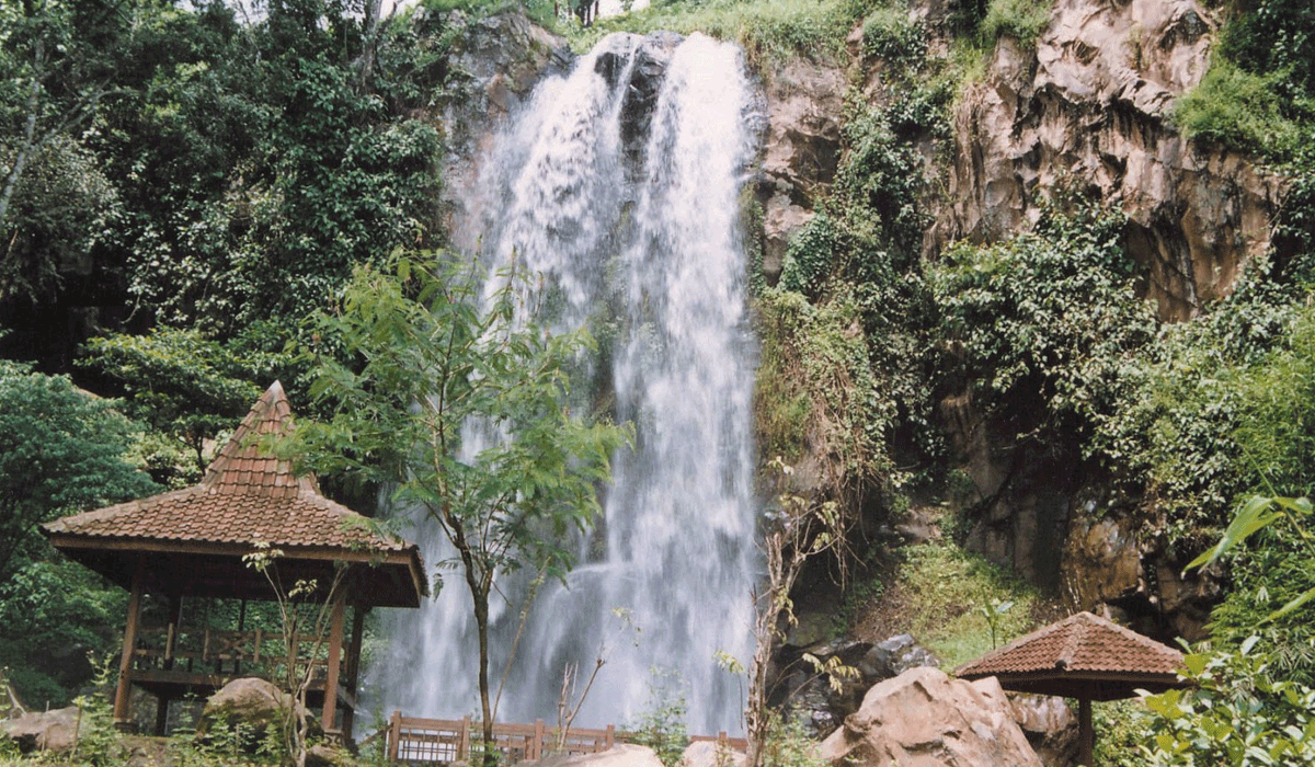 Menikmati Ketengan dan Segarnya Alam di Air Terjun Polo Agung Bondowoso