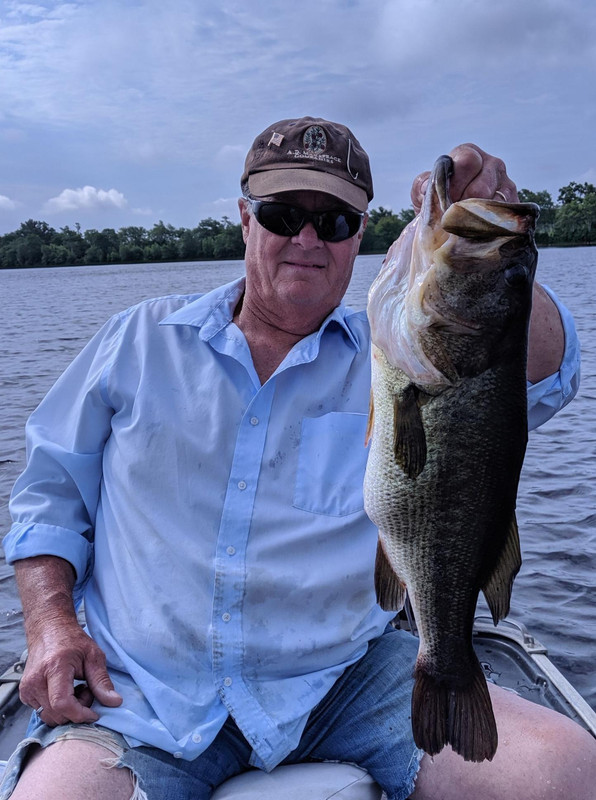 4BAE7A3E-F552-42EC-A385-9740904DB6DE