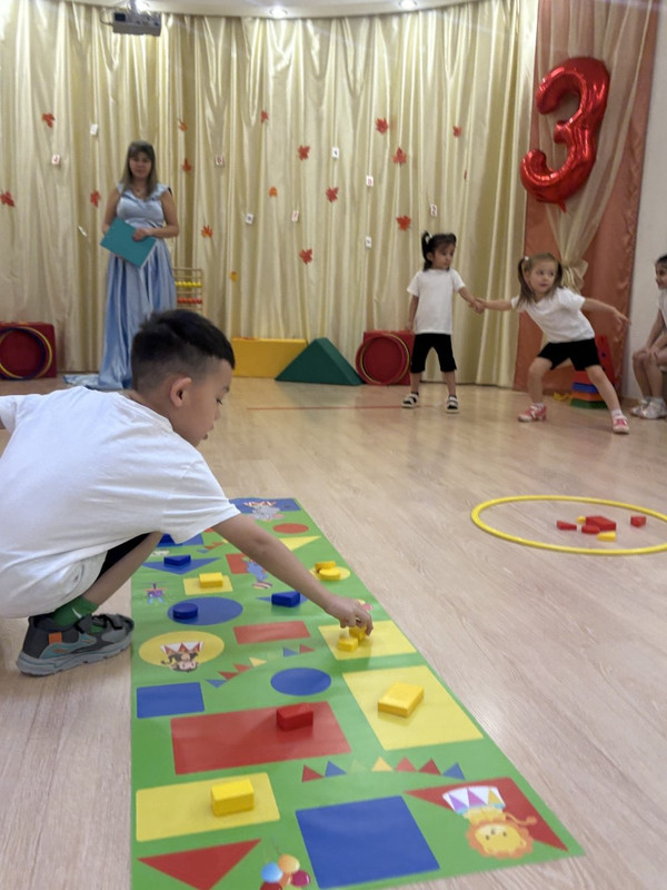 photo-5260618370011304044-y