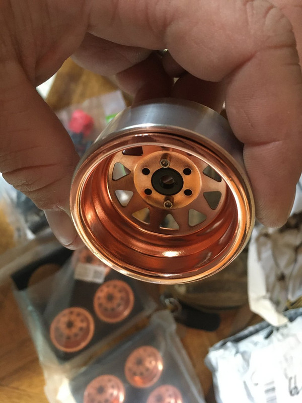 UMG 6x6 Axial IMG-2056