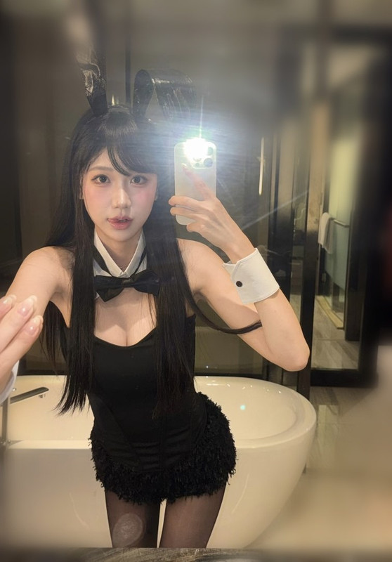 台北外約都會氣質美女形象照片