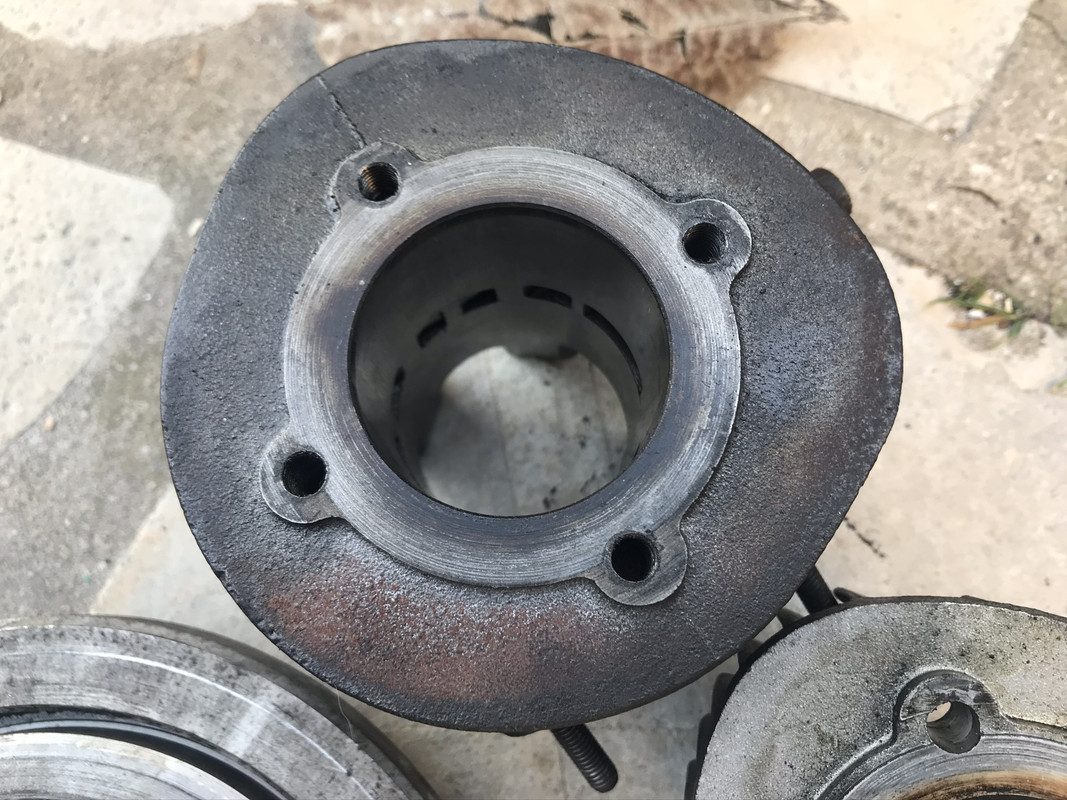 D9EFF0A8-E6B4-4EEA-A62C-0531DBE8C813