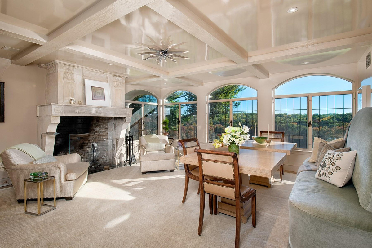 Informal Dining.Sitting room