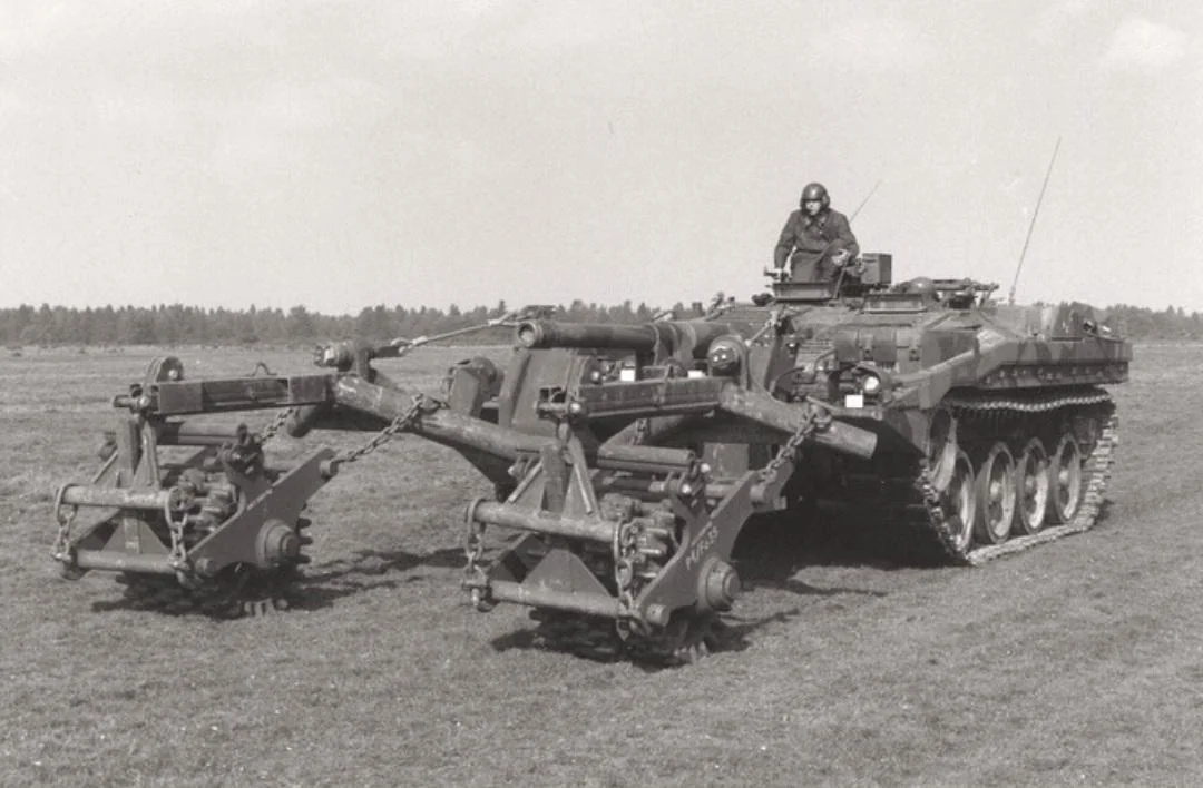swedish-strv-103-v0-4s4plp16uxie1.webp