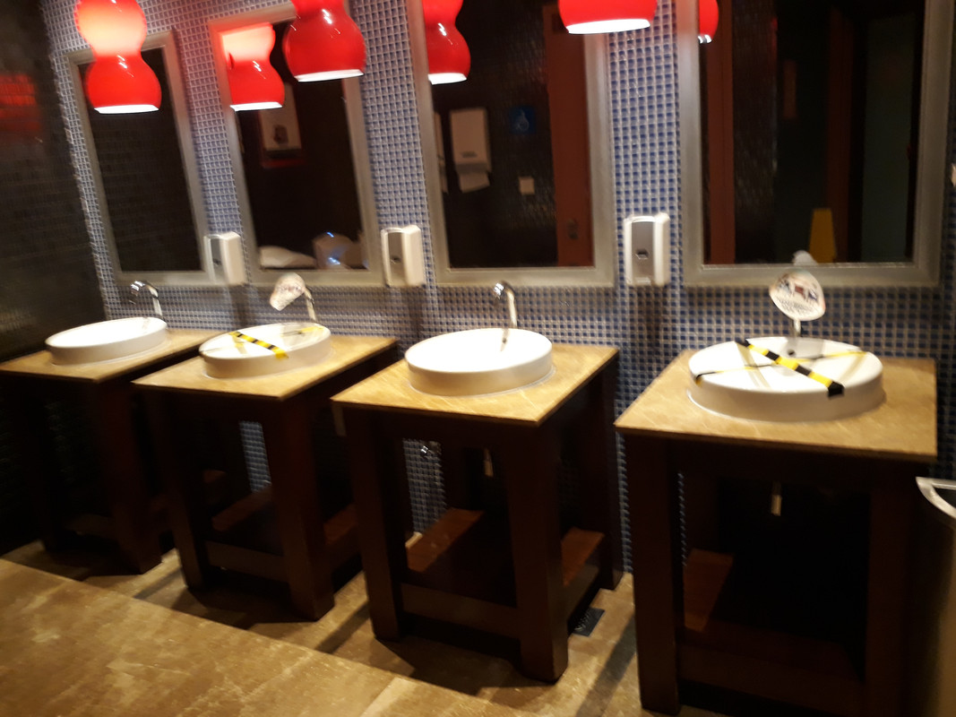 toilet.jpg
