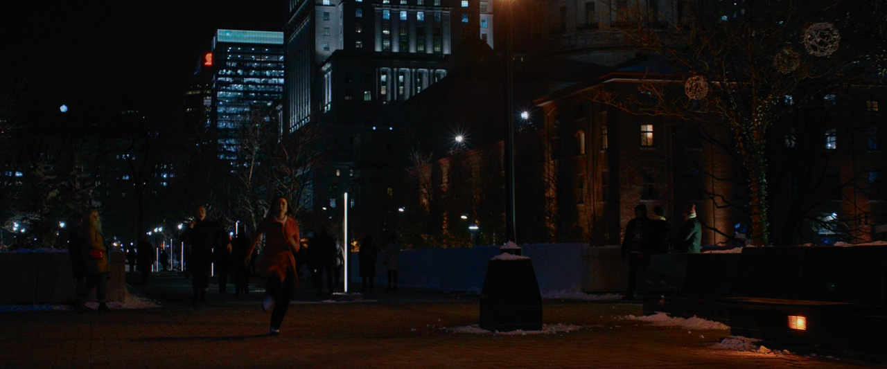 mpv-shot_The.Voyeurs.2021.2160p.UHD.AMZN.WEB-DL.HDR.HEVC-Нечипорук_01_43_41_0010