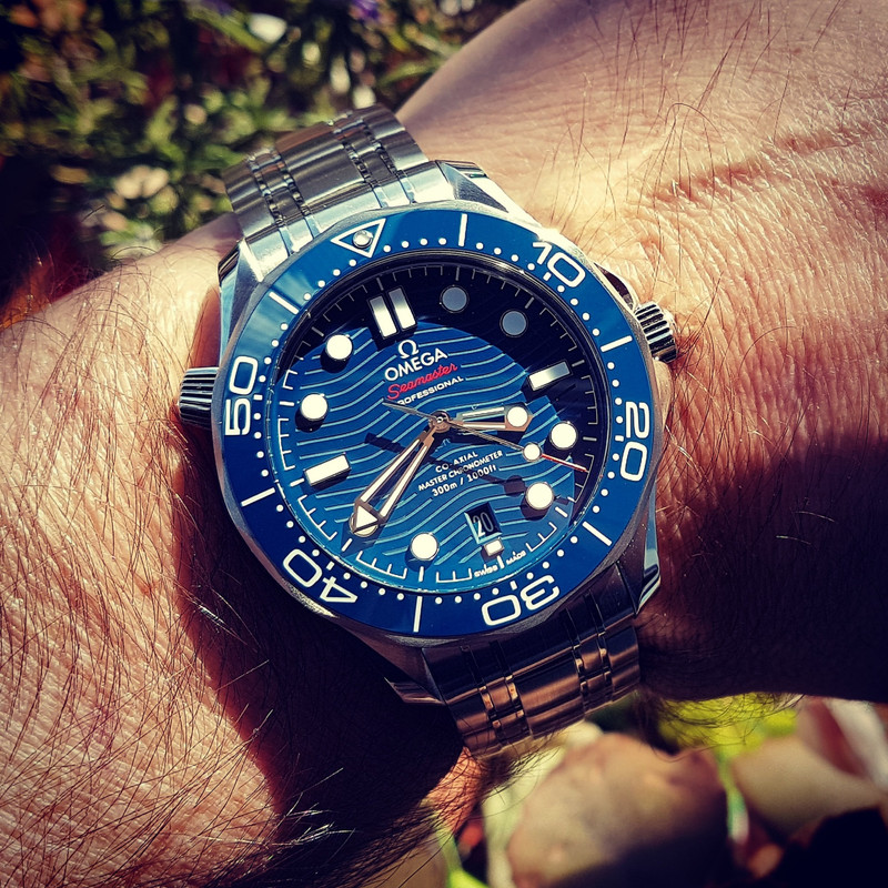 Ω Seamaster Professional Diver 300M Co-Axial Master Chronometer 42mm Cal. 8800 Blue (2)