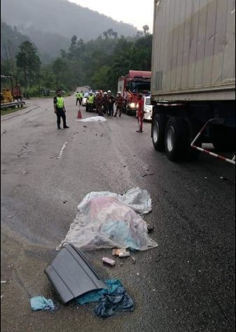 Dua 2 Remaja Maut Motosikal Di Gilis Treler Carigold Forum