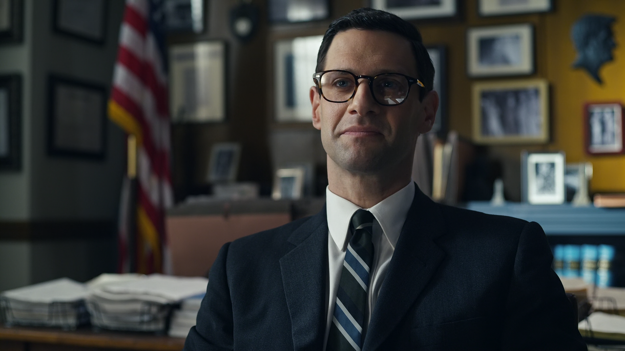 Godfather.of.Harlem.S02E08.Ten.Harlems.1080p.10bit.AMZN.WEB-DL.DDP5.1.HEVC-Vyndros.mkv_snapshot_13.3