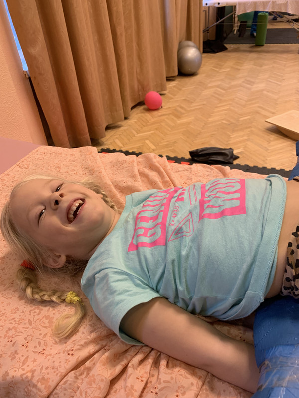 4D0C0303-A12E-4664-853B-697314A9377F